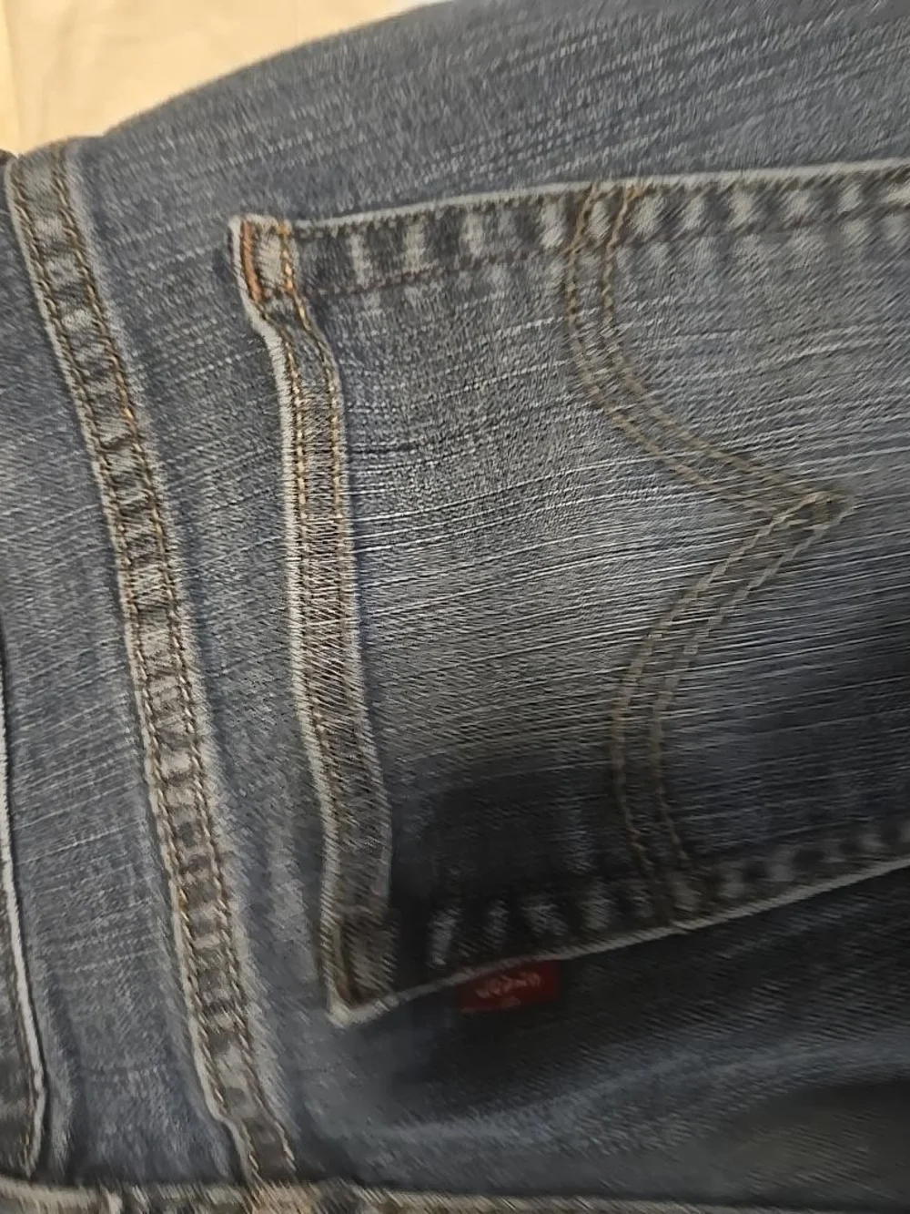 Levi's Bootcut Jeans in Dark Wash Blue